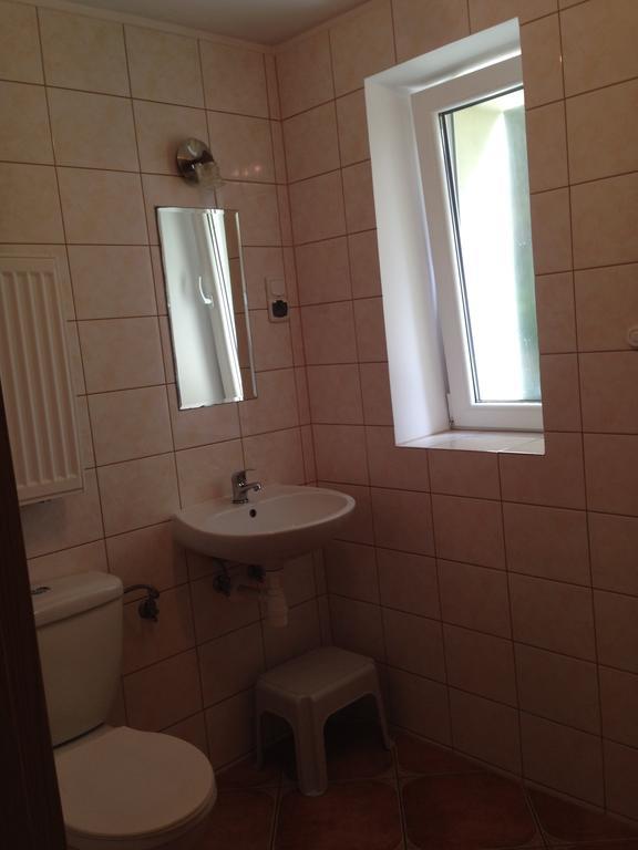 Pokoje Goscinne Jaskolcze Gniazdo Dziwnowek Ruang foto